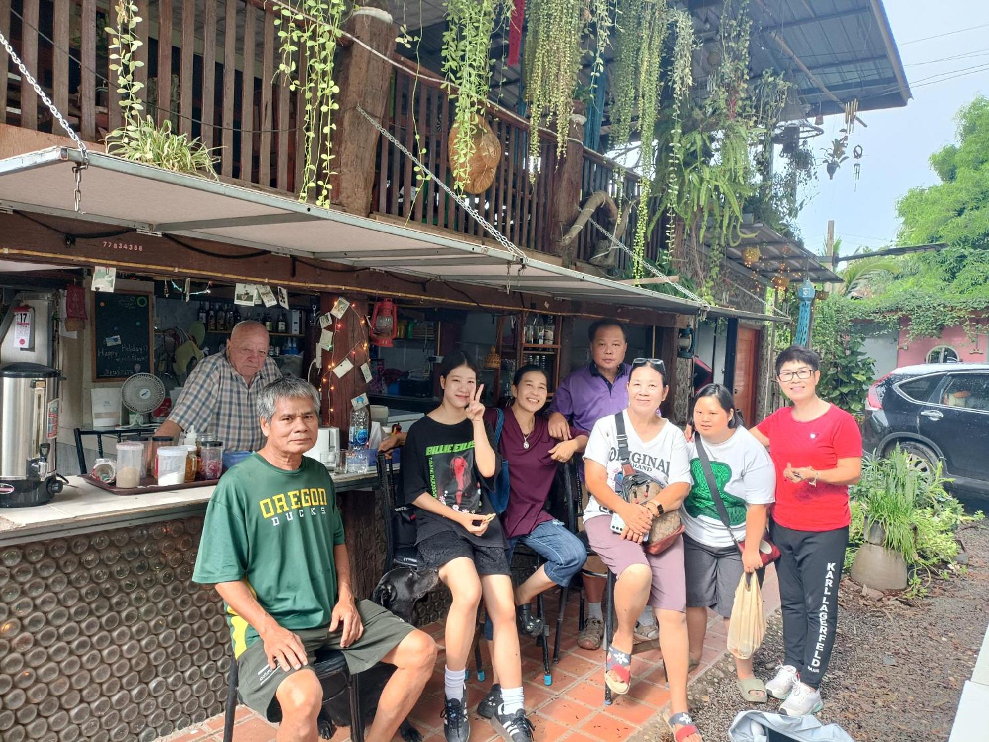 เฮือนน้ำน่าน House By The River Nan Uttaradit Exterior foto