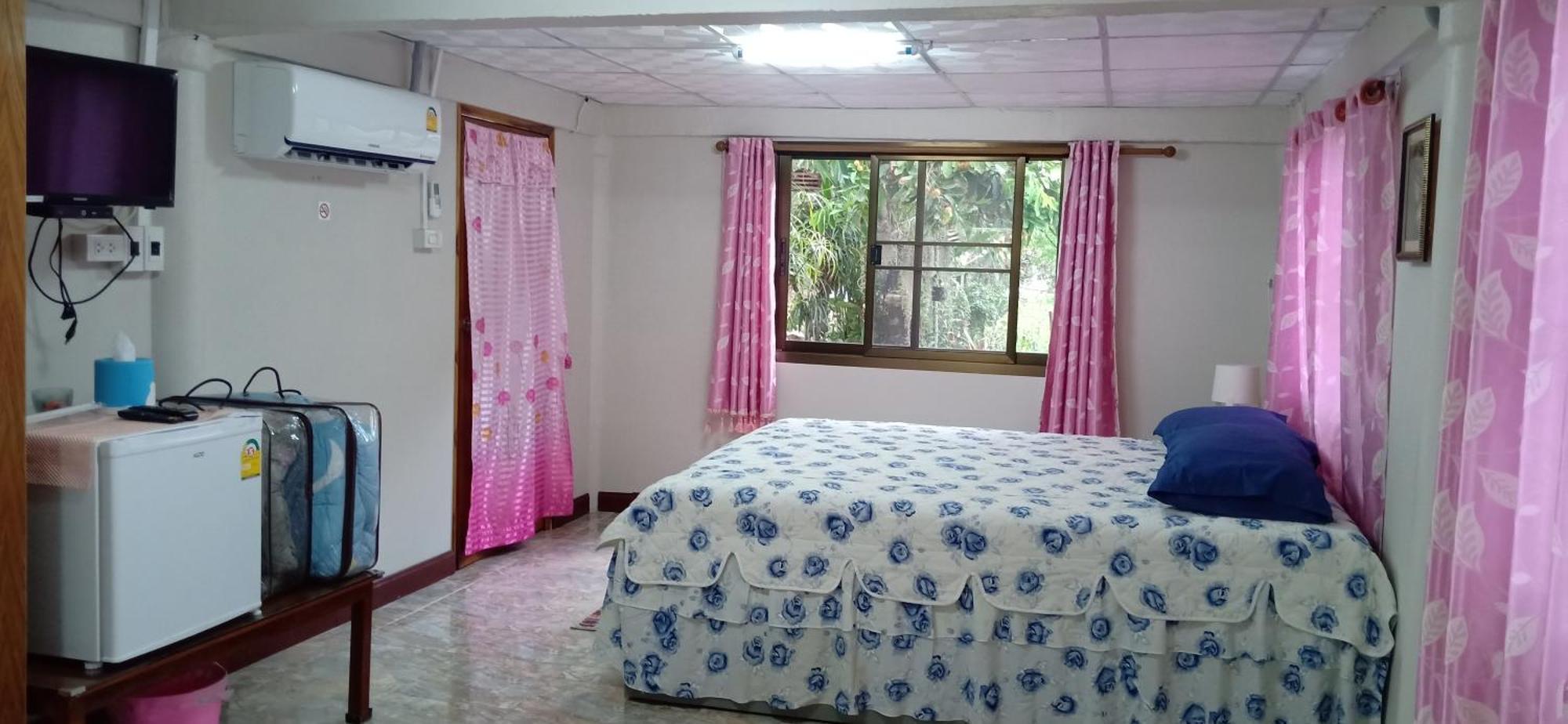 เฮือนน้ำน่าน House By The River Nan Uttaradit Exterior foto