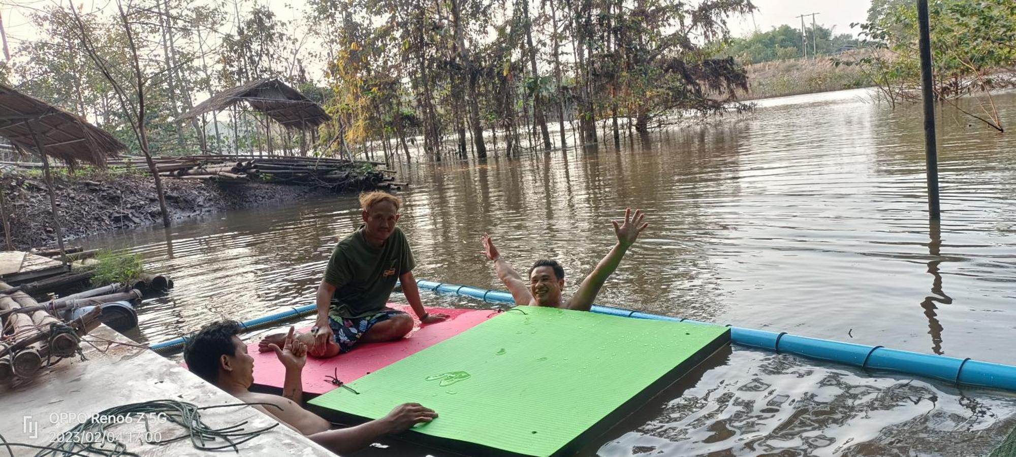 เฮือนน้ำน่าน House By The River Nan Uttaradit Exterior foto
